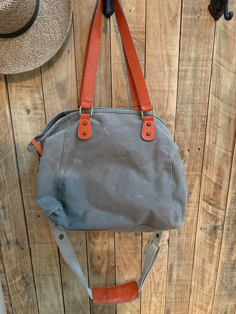 N/A stylish gray